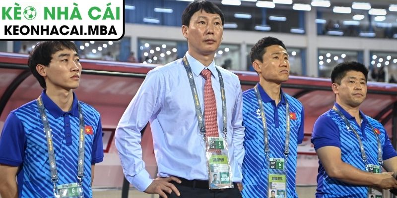 Dấu ấn chiến thuật và tư duy hiện đại của HLV Kim Sang-sik