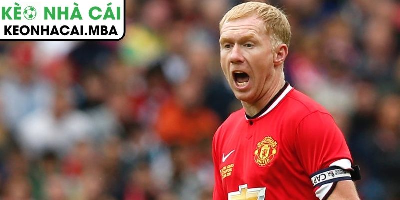 Phát ngôn gây tranh cãi từ con trai Paul Scholes và làn sóng phản ứng dữ dội