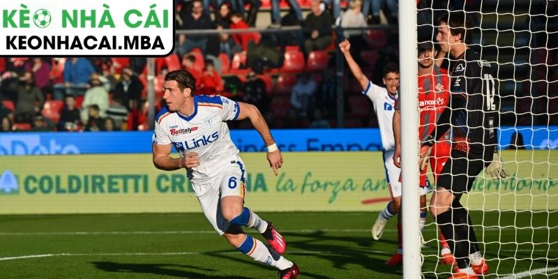 Thông tin lực lượng trận Lecce vs Cremonese (18:30 08/03, Serie A)